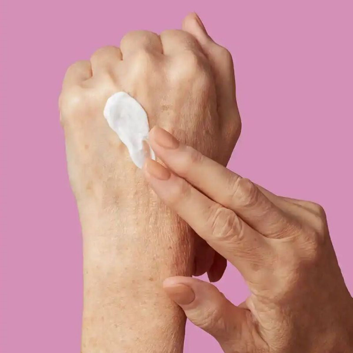 StriVectin Volumizing & Rejuvenating Hand Cream 2 oz - SkinElite - formulation