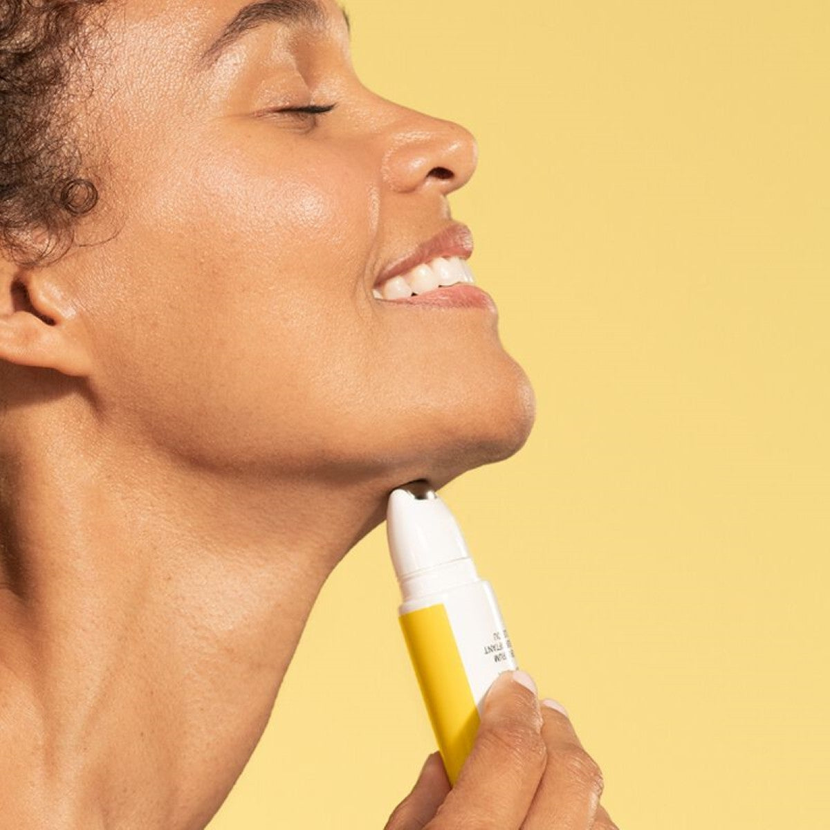 StriVectin Peptight™ Tightening Neck Serum Roller 1.7 fl oz - SkinElite - application