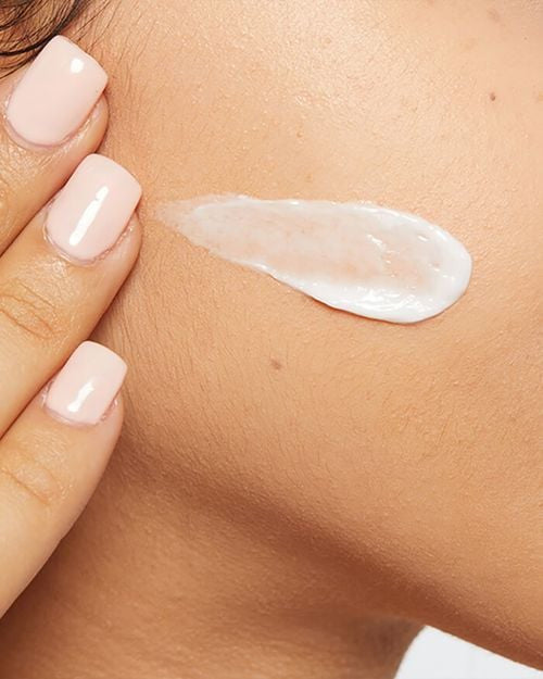 CeraVe Daily Moisturizing Cream - SkinElite - lifestyle