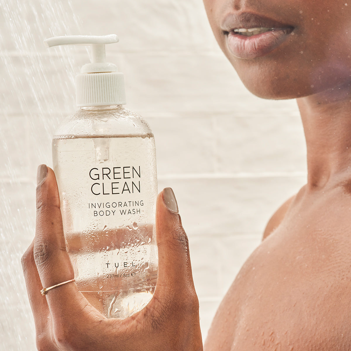 Tuel Green Clean Invigorating Body Wash 8 oz lifestyle