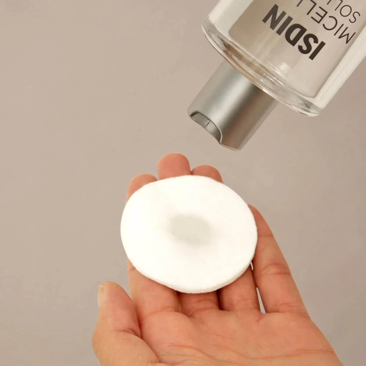 ISDIN Isdinceutics Micellar Solution 4 in 1 - 13.5 fl oz - SkinElite - formulation
