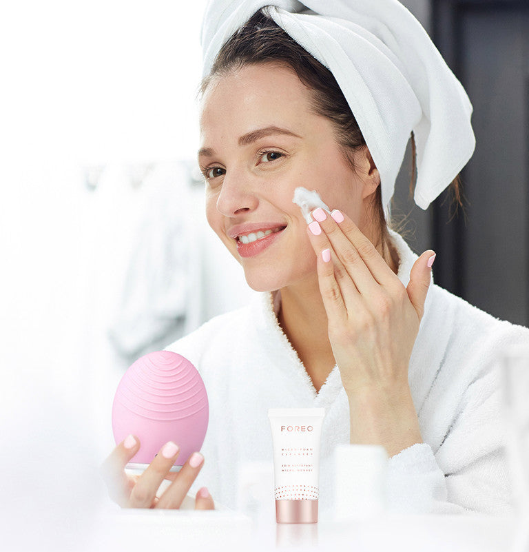 FOREO Micro-Foam Cleanser Lifestyle