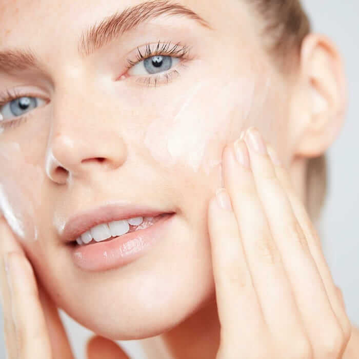 Elemis Papaya Enzyme Peel 1.6 fl oz - SkinElite - lifestyle 2