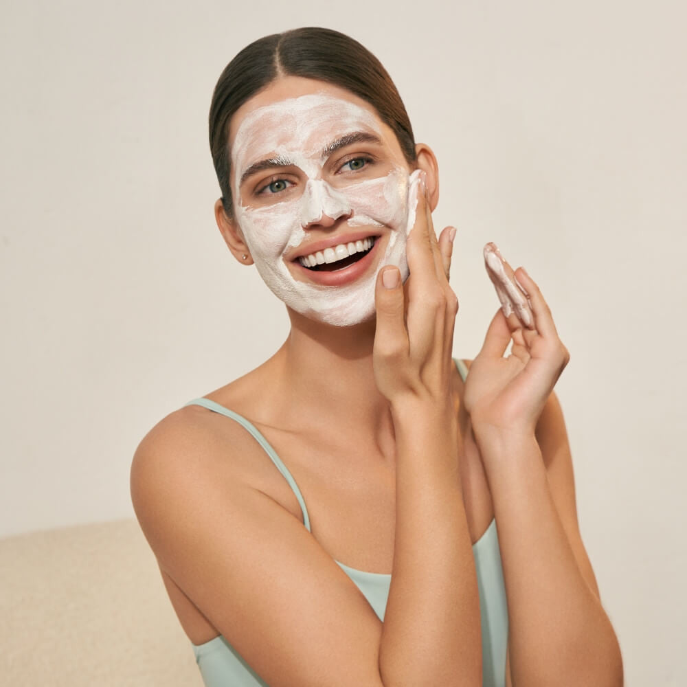 Natura Bissé Stabilizing Cleansing Mask Application - Skin Elite