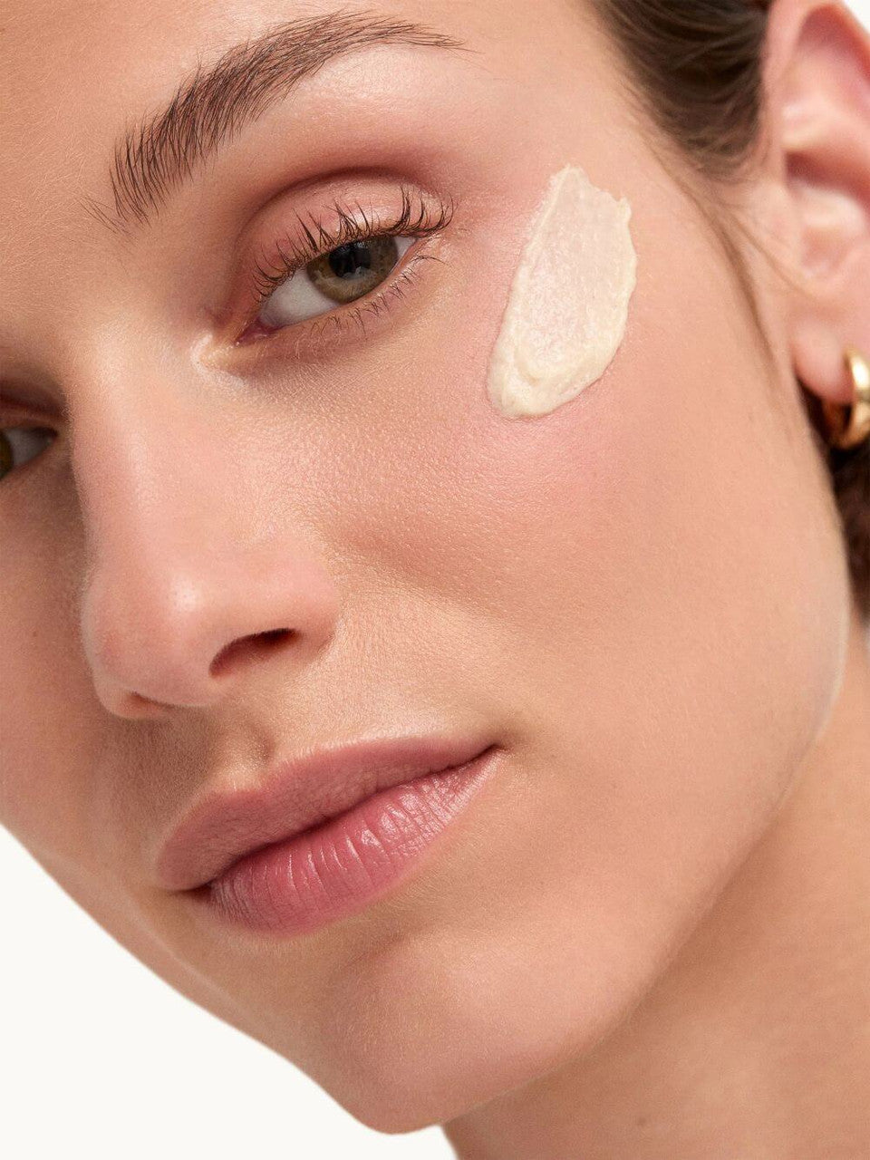 goop beauty Microderm Instant Glow Exfoliator 0.5 fl oz - Skin Elite - model