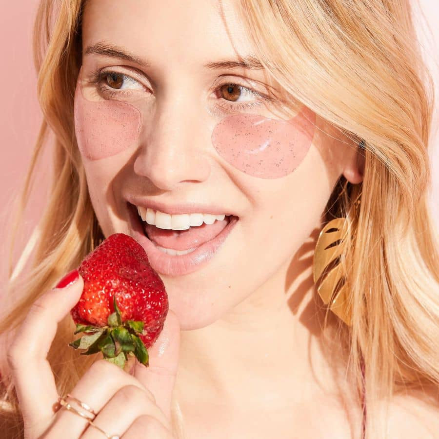 Patchology Serve Chilled™ Rosé Eye Gels - SkinElite - lifestyle