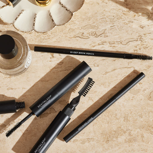 Brow Pomades: Bold and Long-Lasting